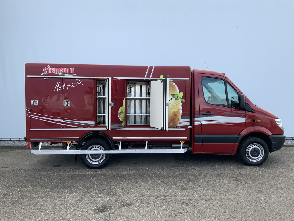 44320810-10.jpg