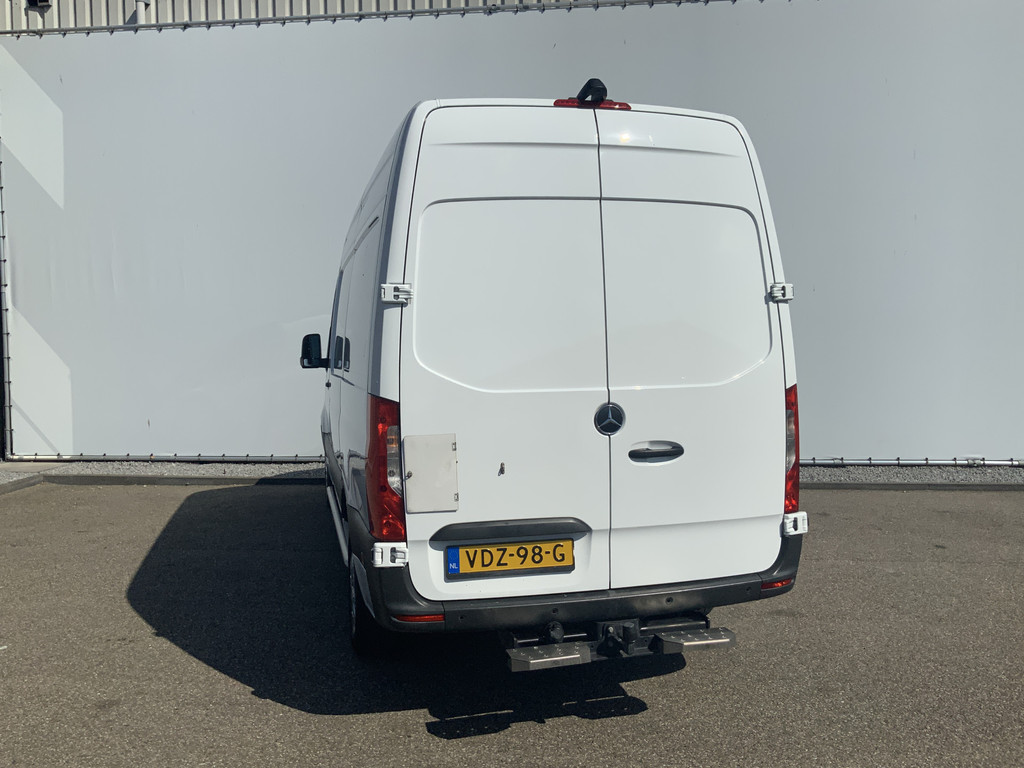 46244225-1.jpg