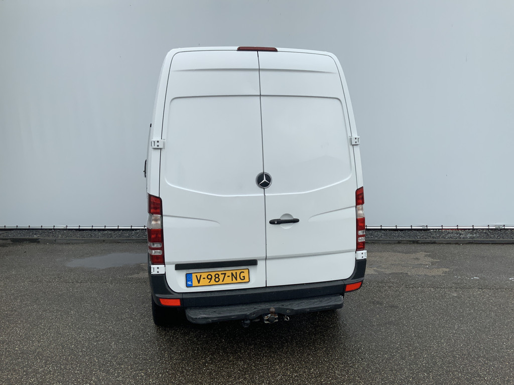 46932091-1.jpg