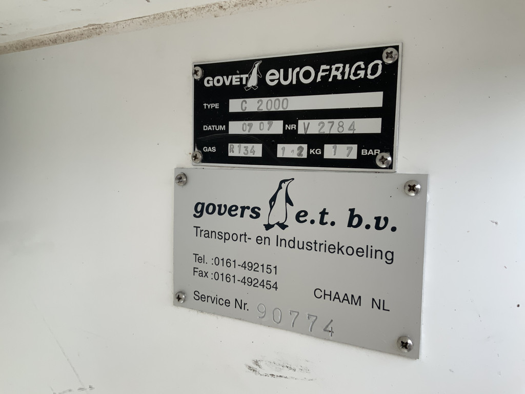 47092040-13.jpg