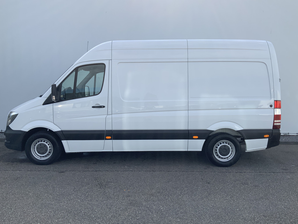 47570325-2.jpg