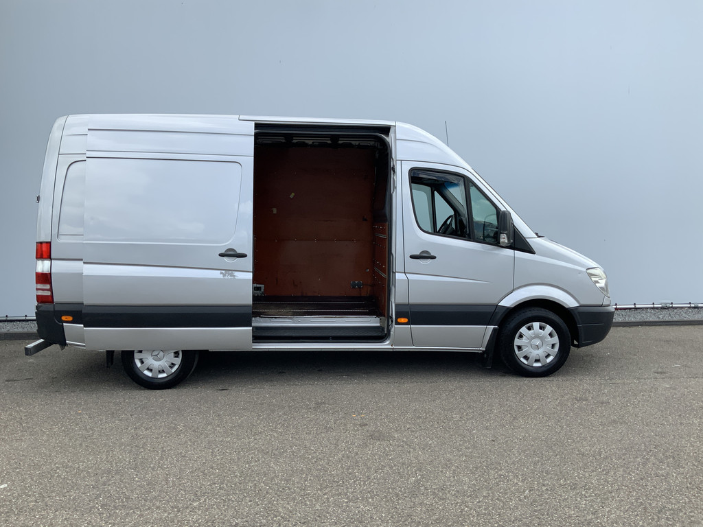 47570540-22.jpg