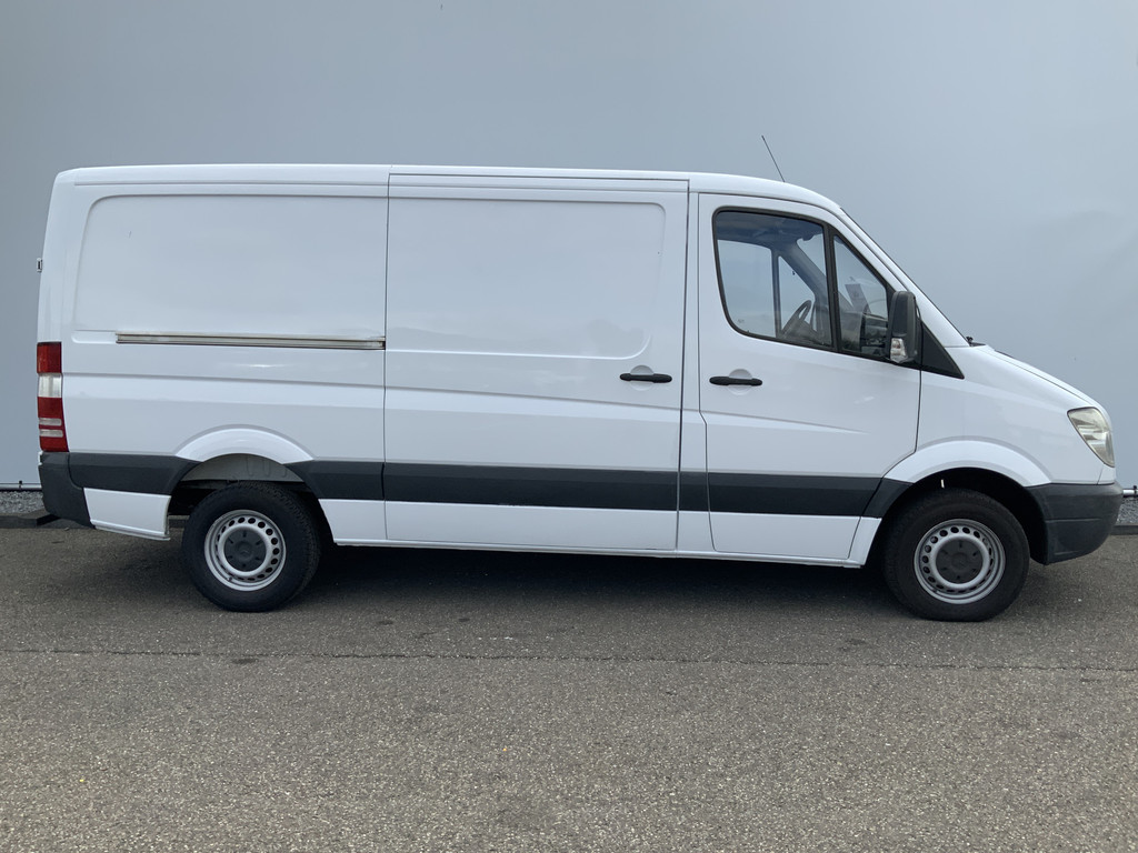 47590813-10.jpg