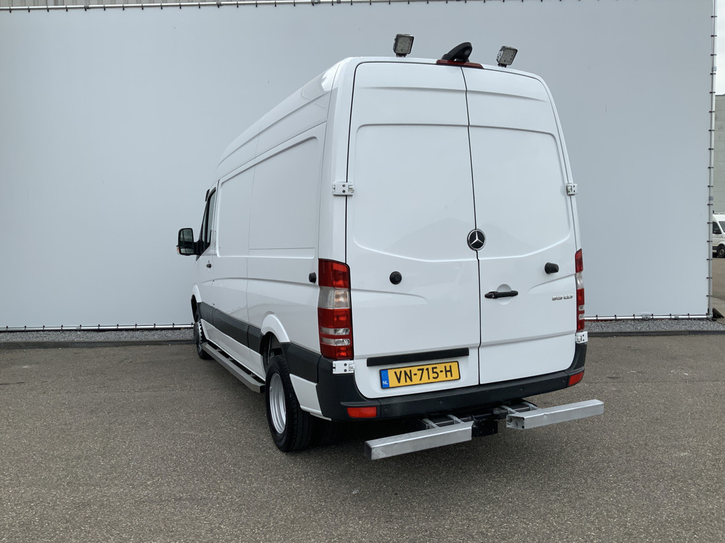 47620925-1.jpg