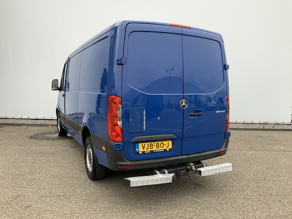 48296491-1.jpg