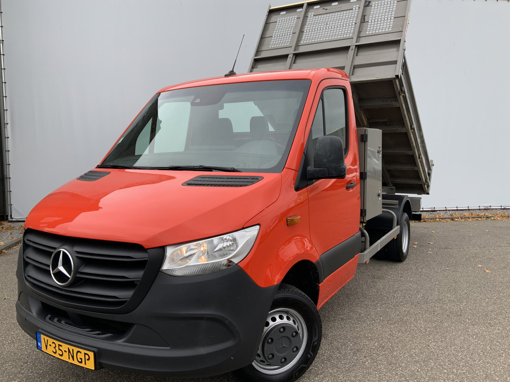 51023523